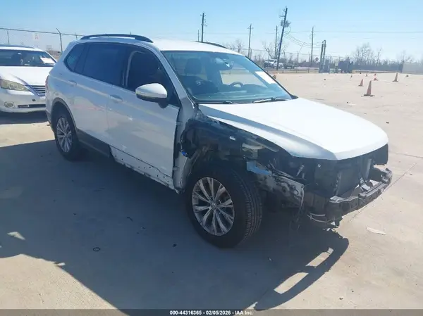 3VV1B7AX0KM032340 2019 VOLKSWAGEN TIGUAN - Image 1