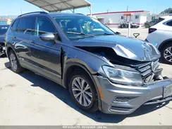 3VV1B7AX0KM043032 2019 VOLKSWAGEN TIGUAN