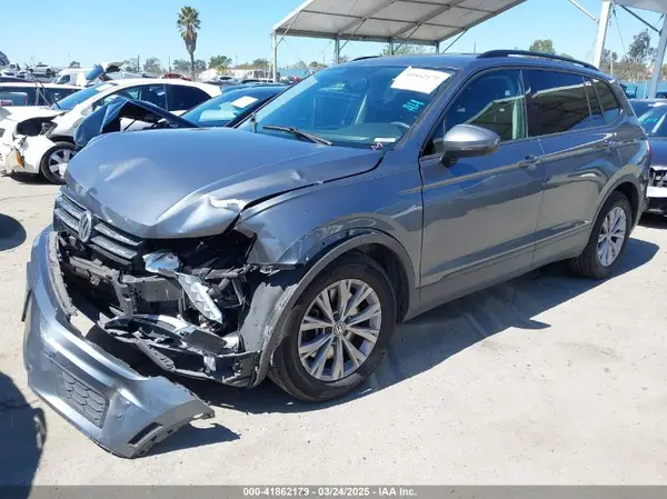 3VV1B7AX0KM043032 2019 VOLKSWAGEN TIGUAN - Image 2