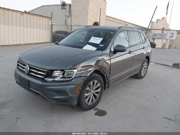 3VV1B7AX0KM062017 2019 VOLKSWAGEN TIGUAN - Image 2