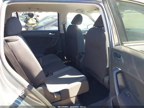 3VV1B7AX0KM086074 2019 VOLKSWAGEN TIGUAN - Image 8
