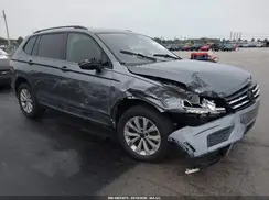 3VV1B7AX0KM121194 2019 VOLKSWAGEN TIGUAN