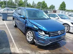 3VV1B7AX0KM122040 2019 VOLKSWAGEN TIGUAN