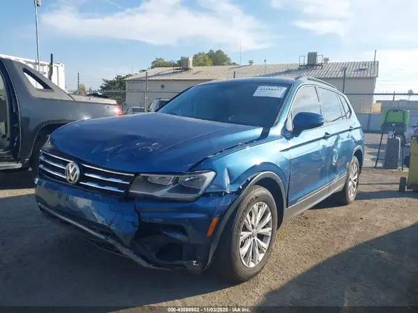 3VV1B7AX0KM126783 2019 VOLKSWAGEN TIGUAN - Image 2