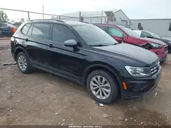 3VV1B7AX0KM149738 2019 VOLKSWAGEN TIGUAN