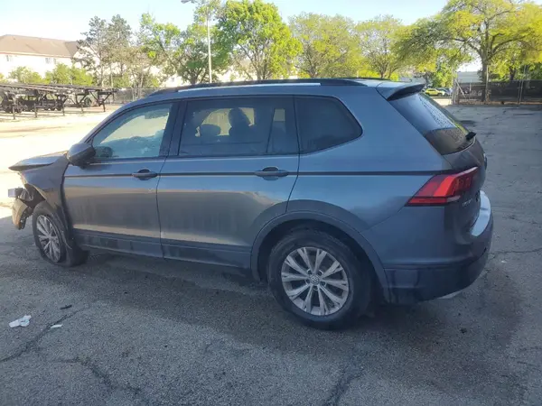 3VV1B7AX0KM172579 2019 VOLKSWAGEN TIGUAN - Image 2