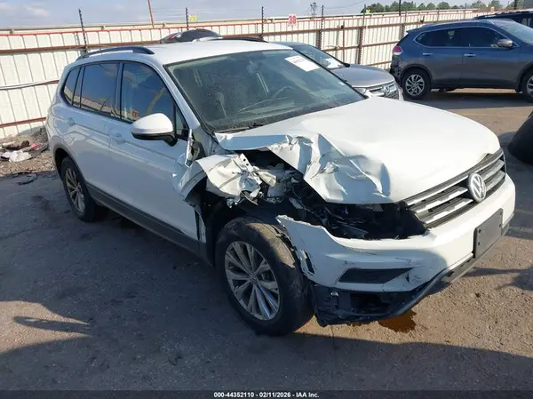 3VV1B7AX0LM015636 2020 VOLKSWAGEN TIGUAN - Image 1