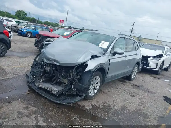 3VV1B7AX0LM057224 2020 VOLKSWAGEN TIGUAN - Image 2