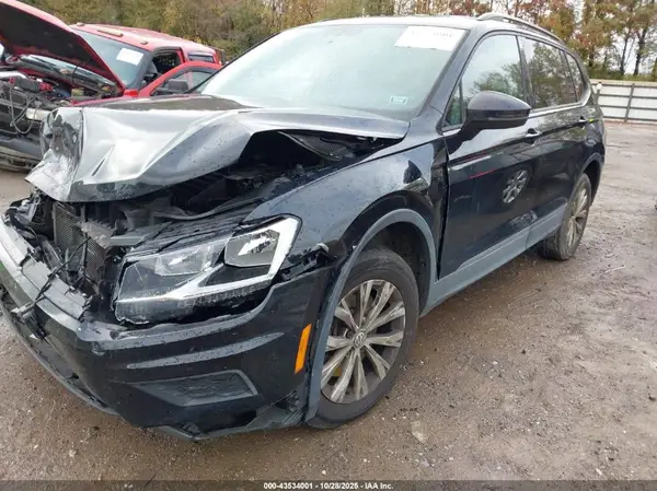 3VV1B7AX0LM082124 2020 VOLKSWAGEN TIGUAN - Image 2