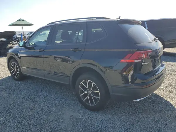 3VV1B7AX0MM120811 2021 VOLKSWAGEN TIGUAN - Image 2