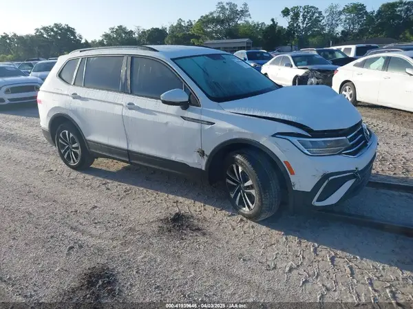 3VV1B7AX0NM126321 2022 VOLKSWAGEN TIGUAN - Image 1