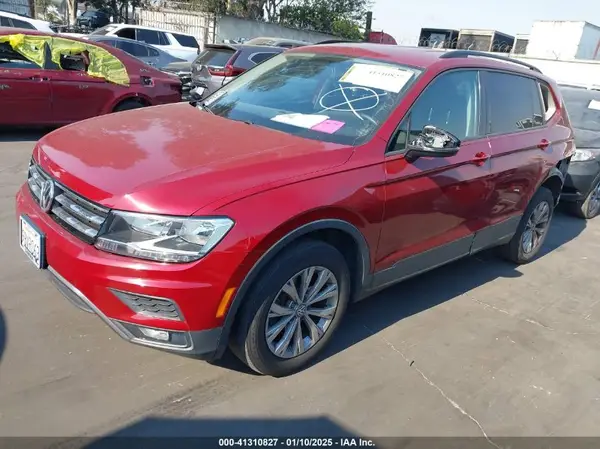 3VV1B7AX1JM019840 2018 VOLKSWAGEN TIGUAN - Image 2