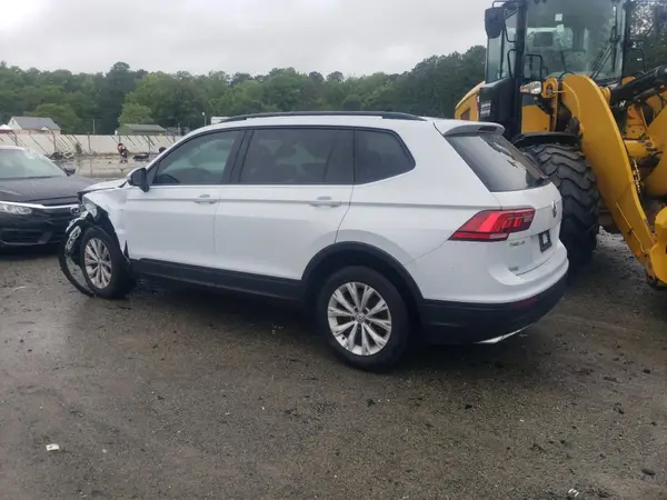 3VV1B7AX1JM021989 2018 VOLKSWAGEN TIGUAN - Image 2