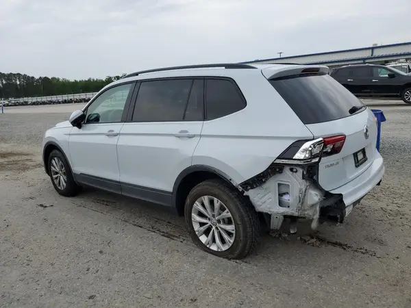 3VV1B7AX1JM022477 2018 VOLKSWAGEN TIGUAN - Image 2