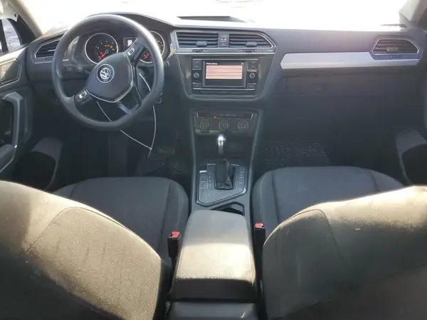 3VV1B7AX1JM023046 2018 VOLKSWAGEN TIGUAN - Image 8