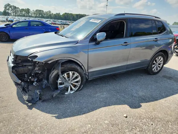 3VV1B7AX1JM024911 2018 VOLKSWAGEN TIGUAN - Image 1