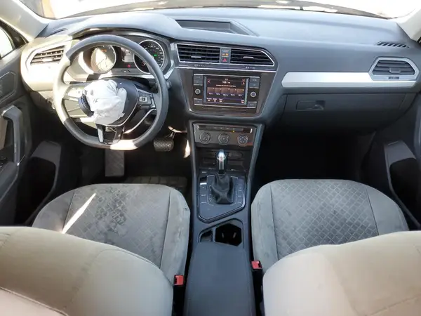 3VV1B7AX1JM031843 2018 VOLKSWAGEN TIGUAN - Image 8