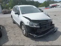 3VV1B7AX1JM079830 2018 VOLKSWAGEN TIGUAN