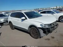 3VV1B7AX1JM088074 2018 VOLKSWAGEN TIGUAN