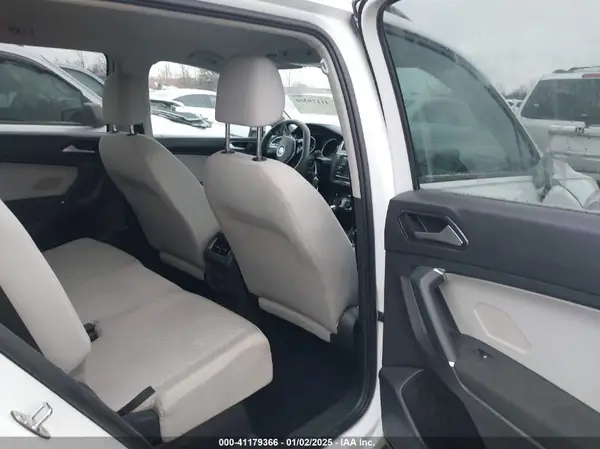 3VV1B7AX1JM088107 2018 VOLKSWAGEN TIGUAN - Image 8
