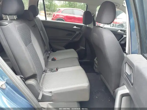 3VV1B7AX1JM098040 2018 VOLKSWAGEN TIGUAN - Image 8