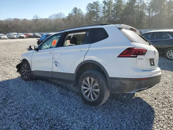 3VV1B7AX1JM109375 2018 VOLKSWAGEN TIGUAN - Image 2