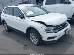 3VV1B7AX1JM185534 2018 VOLKSWAGEN TIGUAN