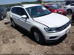 3VV1B7AX1KM039698 2019 VOLKSWAGEN TIGUAN