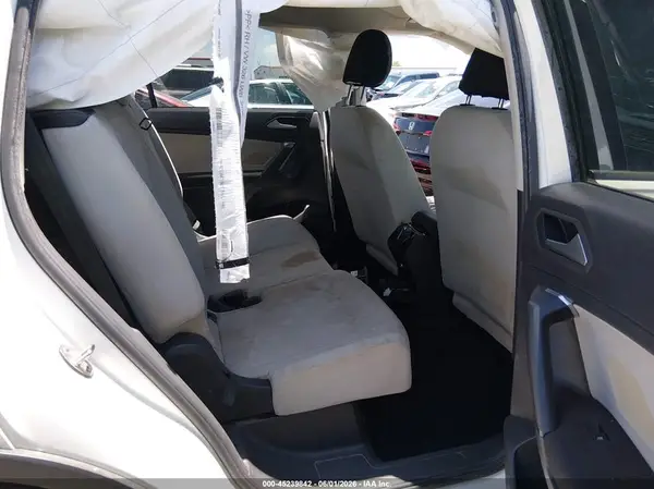 3VV1B7AX1KM039698 2019 VOLKSWAGEN TIGUAN - Image 8