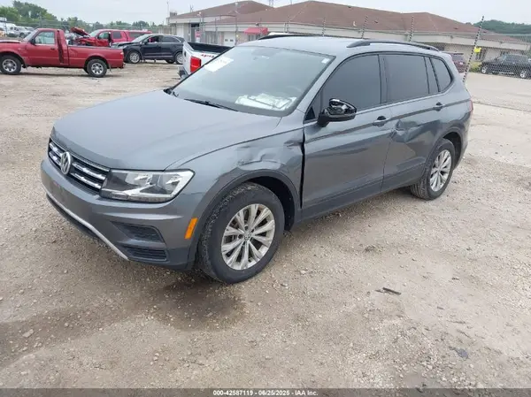 3VV1B7AX1KM062009 2019 VOLKSWAGEN TIGUAN - Image 2