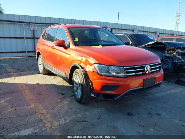 3VV1B7AX1KM077044 2019 VOLKSWAGEN TIGUAN - Image 1