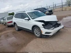 3VV1B7AX1KM078713 2019 VOLKSWAGEN TIGUAN