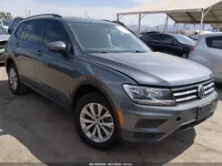 3VV1B7AX1KM084219 2019 VOLKSWAGEN TIGUAN