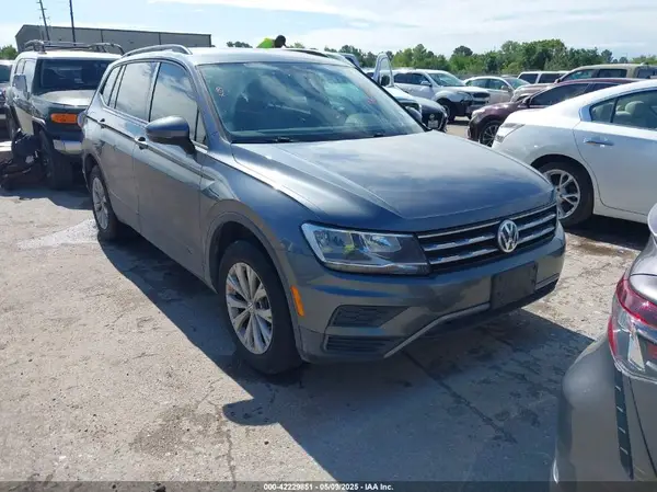 3VV1B7AX1KM085354 2019 VOLKSWAGEN TIGUAN - Image 1