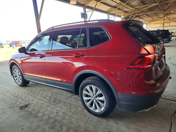 3VV1B7AX1KM096127 2019 VOLKSWAGEN TIGUAN - Image 2