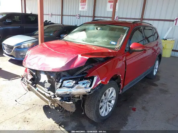 3VV1B7AX1KM126744 2019 VOLKSWAGEN TIGUAN - Image 2