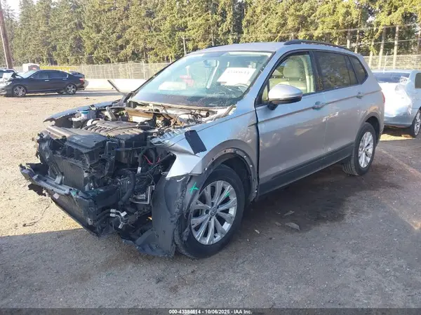 3VV1B7AX1KM193277 2019 VOLKSWAGEN TIGUAN - Image 2