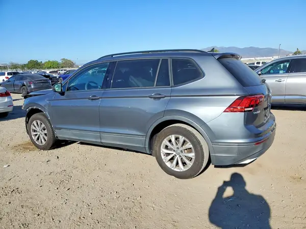 3VV1B7AX1LM019260 2020 VOLKSWAGEN TIGUAN - Image 2