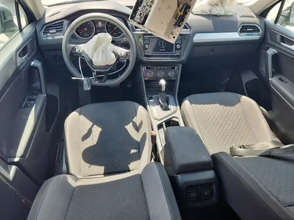 3VV1B7AX1LM047527 2020 VOLKSWAGEN TIGUAN - Image 8