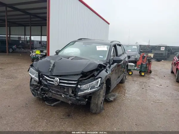3VV1B7AX1MM003531 2021 VOLKSWAGEN TIGUAN - Image 2
