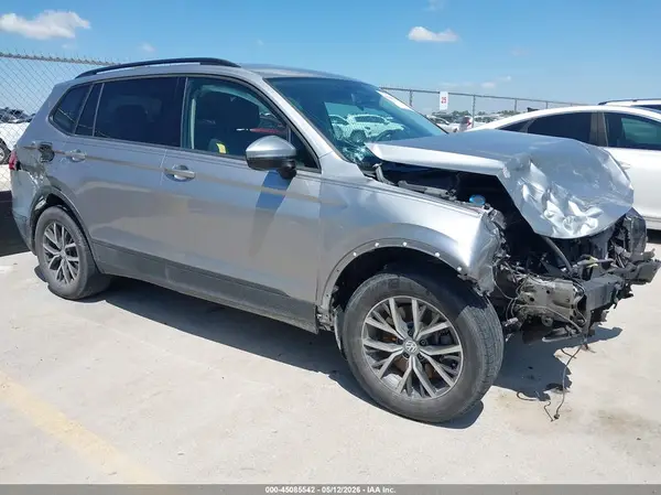 3VV1B7AX1MM003903 2021 VOLKSWAGEN TIGUAN - Image 1