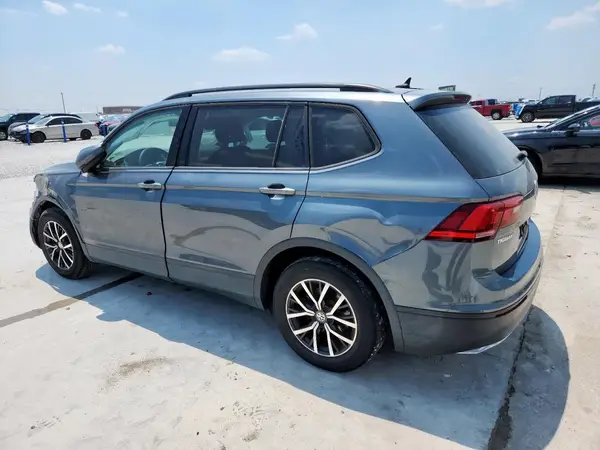 3VV1B7AX1MM008020 2021 VOLKSWAGEN TIGUAN - Image 2