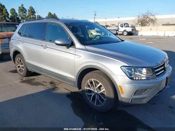 3VV1B7AX1MM011791 2021 VOLKSWAGEN TIGUAN - Image 1