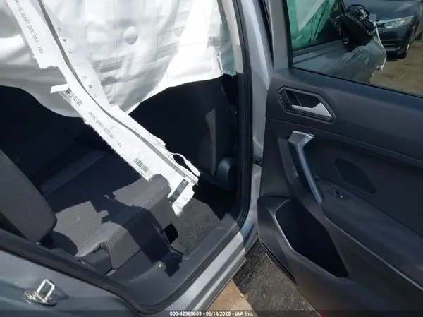3VV1B7AX1MM035332 2021 VOLKSWAGEN TIGUAN - Image 8