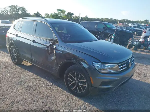 3VV1B7AX1MM045231 2021 VOLKSWAGEN TIGUAN - Image 1