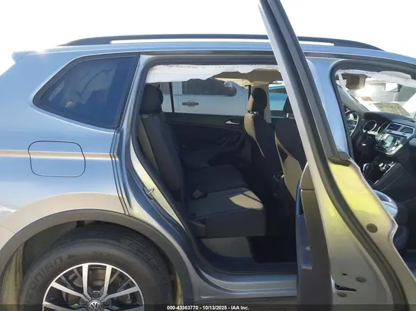 3VV1B7AX1MM053524 2021 VOLKSWAGEN TIGUAN - Image 8
