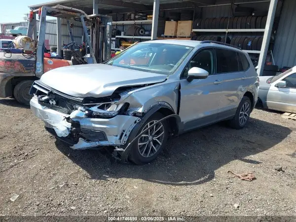 3VV1B7AX1MM128948 2021 VOLKSWAGEN TIGUAN - Image 2