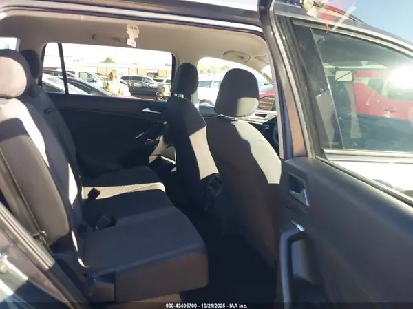 3VV1B7AX1MM132949 2021 VOLKSWAGEN TIGUAN - Image 8
