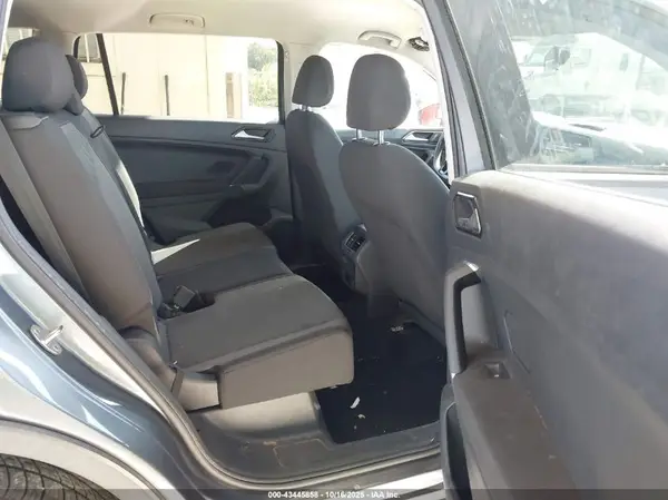 3VV1B7AX2JM009656 2018 VOLKSWAGEN TIGUAN - Image 8