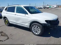 3VV1B7AX2JM020785 2018 VOLKSWAGEN TIGUAN